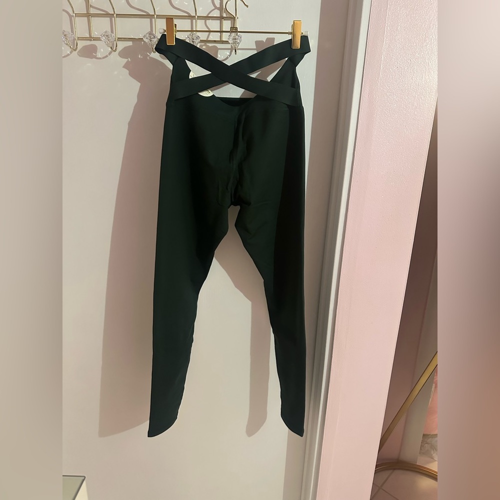 NWT AERIE GREEN OFFLINE THE HUGGER HIGH WAISTED CROSS BACK LEGGING